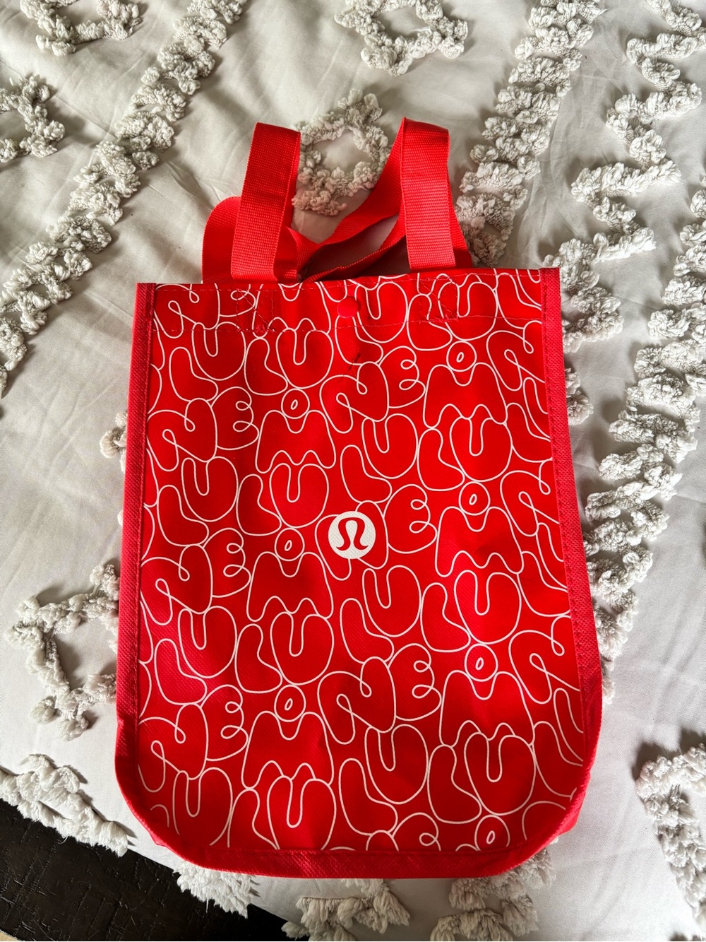 Lululemon Red and white small reusable tote Daydream red spring 2025 NWOT